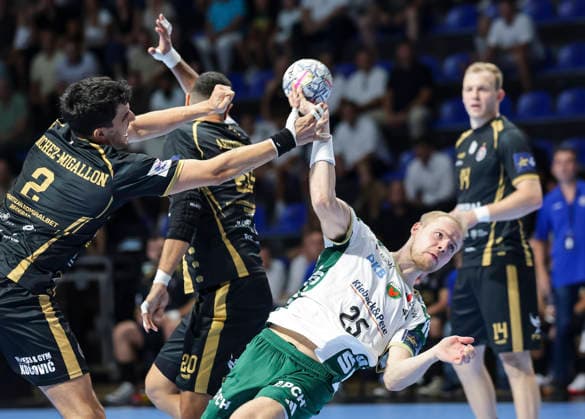 Partizan v Fuchse Berlin - EHF Champions League Matthes Langhoff (R) of Fuchse Berlin in action against Migallon Naranjo Sanchez (L) of Partizan during the EHF Champions League Season 2026 2027 Group Phase match between RK Partizan v Fuchse Berlin at Aleksandar Nikolic Hall on September 10, 2026 in Belgrade, Serbia. Belgrade Serbia Copyright: xSrdjanxStevanovicx x