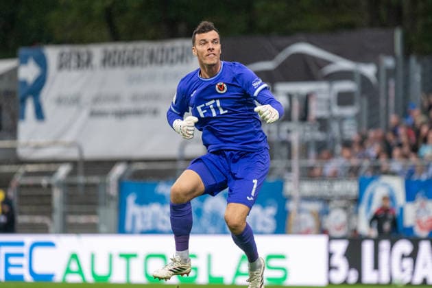 Arne Schulz, Viktoria Cologne, 01, celebrates the 1-0 goal scored by Niklas Castelle, Viktoria Cologne, 44, FC Viktoria Cologne vs. FC Hansa Rostock, Soccer, 3rd Division, Matchday 5, 2026-2027 season, September 11, 2026 DFL DFB regulations prohibit any use of photographs as image sequences and or quasi-video FC Viktoria Cologne vs. FC Hansa Rostock, soccer, 3rd Division, Matchday 5, 2026–2027 season, September 11, 2026, Cologne Copyright: xEibner-Pressefoto ThomasxHaeslerx EP_THR