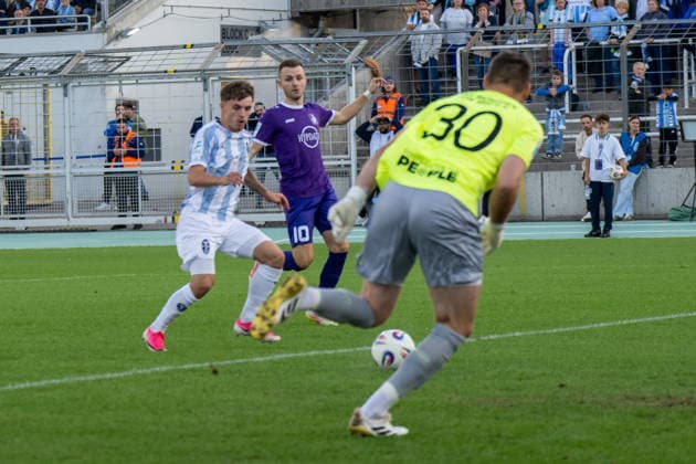 Lance Fiedler 47 TSV 1860 Munich, Lukas Ramser 10 TSV Schwaben Augsburg, Vitus Eicher 30 TSV 1860 Munich, TSV 1860 Munich vs. TSV Schwaben Augsburg, Soccer, Bavarian Regional League, Matchday 8, September 11, 2026. DFB regulations prohibit any use of photographs as image sequences and or quasi-video. Munich, Bavaria, Germany Copyright: xkolbert-press UlrichxGamelx