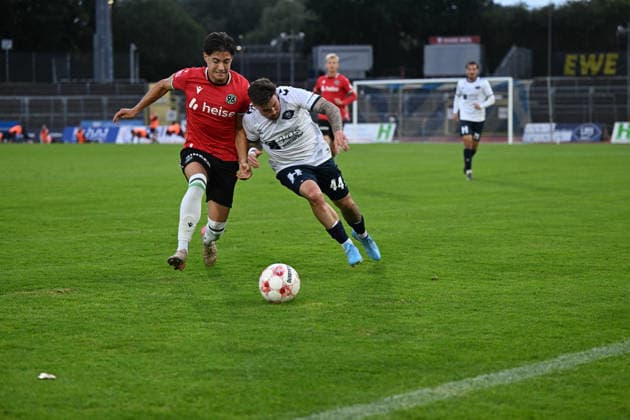 Football, RL North, VfB Oldenburg v Hannover 96 II