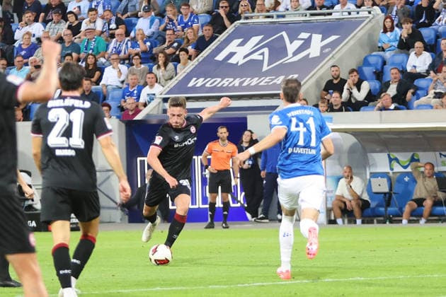 11.09.2026, xtvx, Fussball 2.Bundesliga, SV Darmstadt 98 - Arminia Bielefeld v.l. Goal scored, Tor zum 1:1 Marius Woerl (Arminia Bielefeld) (DFL DFB REGULATIONS PROHIBIT ANY USE OF PHOTOGRAPHS as IMAGE SEQUENCES and or QUASI-VIDEO) Darmstadt *** September 11, 2026, xtvx, Soccer, 2. Bundesliga, SV Darmstadt 98 vs. Arminia Bielefeld – Goal scored, goal making it 1–1 by Marius Woerl, Arminia Bielefeld. DFL and DFB regulations prohibit any use of photographs as image sequences and or quasi-video. Darmstadt