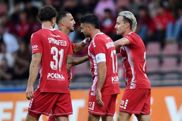 Celebration after the goal, 1-0 goal by Mirnes Pepic (KSV Hessen Kassel 20R), Maurice Springfeld (KSV Hessen Kassel 31), Sercan Sararer (KSV Hessen Kassel 10), Adrian Bravo Sanchez (KSV Hessen Kassel 17), GER, KSV Hessen Kassel vs. Kickers Offenbach, Soccer, Regionalliga Southwest, 2026–2027 season, Matchday 7, September 11, 2026, GER, Soccer, Regionalliga Southwest KSV Hessen Kassel vs. Kickers Offenbach, September 11, 2026, Kassel Copyright: xRolandxSippelx-xEibner-Pressefotox EP_RSL