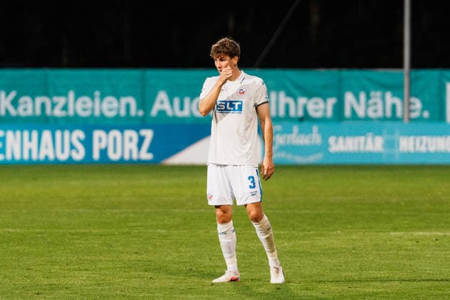 Germany, Soccer, Men s 3rd Division 2026–2027, Matchday 5: FC Viktoria Köln vs. FC Hansa Rostock; Cologne: Florian Bohnert; Hansa Rostock: 3 in midfield Copyright: xThiemoxRudolphx