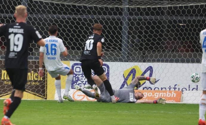 Viktoria Cologne vs. FC Hansa Rostock, Cologne, September 11, 2026; 3rd Division Soccer: Viktoria Cologne 2–0 FC Hansa Rostock, goal by David Otto for Viktoria Cologne past goalkeeper Luca Unbehaun; FC Hansa Rostock, Cologne, Sportpark Höhenberg, North Rhine-Westphalia, Germany