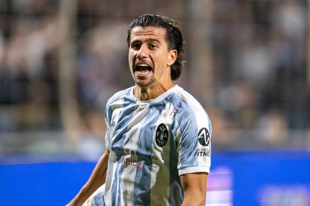 Goal celebration after the 3-0, Tunay Deniz, 36, TSV 1860 Munich, TSV 1860 Munich vs. TSV Schwaben Augsburg, Soccer, Bavarian Regional League, Matchday 8, September 11, 2026. DFB regulations prohibit any use of photographs as image sequences and or quasi-video. Munich, Bavaria, Germany Copyright: xkolbert-press UlrichxGamelx