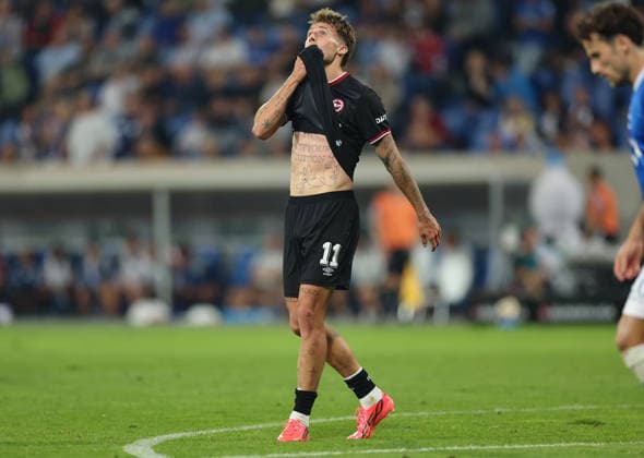11.09.2026, Fussball 2. Bundesliga, SV Darmstadt 98 - DSC Arminia Bielefeld, v.l., Joel Grodowski (Arminia Bielefeld) enttaeuscht, enttaeuscht schauend, dissapointed, traurig, frustiert, frust, gefrustet, frustrated DFL DFB REGULATIONS PROHIBIT ANY USE OF PHOTOGRAPHS AS IMAGE SEQUENCES AND OR QUASI-VIDEO. xdcx *** September 11, 2026, Soccer 2. Bundesliga, SV Darmstadt 98 vs. DSC Arminia Bielefeld, from left: Joel Grodowski of Arminia Bielefeld looks disappointed, sad, frustrated, frustrated DFL DFB REGULATIONS PROHIBIT ANY USE OF PHOTOGRAPHS AS IMAGE SEQUENCES AND OR QUASI-VIDEO xdcx Copyright: HMBxMedia Claus