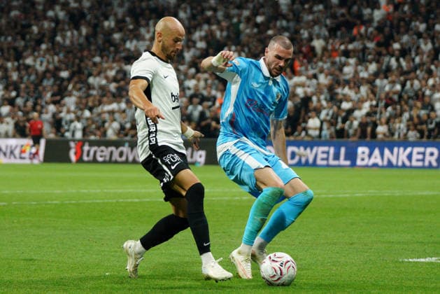 September 11, 2026, Besiktas, Istanbul, Turkey: Vaclav Cerny (L) of Besiktas in action against Nihad Mujakic (R) of Erzurumspor during the Turkish Super League 2026 27 match between Besiktas and Erzurumspor at Besiktas Park Stadium in Istanbul, Turkey, on September 11, 2026. Besiktas Turkey - ZUMAu194 20260911_zip_u194_010 Copyright: xTolgaxUluturkx