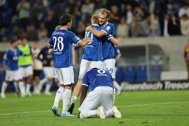 11.09.2026, Fussball 2. Bundesliga, SV Darmstadt 98 - DSC Arminia Bielefeld, v.l., Christopher Lannert (SV Darmstadt 98), Patric Pfeiffer (SV Darmstadt 98), Nicolas Verkooijen (SV Darmstadt 98), Yannik Lührs (SV Darmstadt 98) jubelnd bejubelt jubelt jubeln celebrate DFL DFB REGULATIONS PROHIBIT ANY USE OF PHOTOGRAPHS AS IMAGE SEQUENCES AND OR QUASI-VIDEO. xdcx *** September 11, 2026, Soccer 2. Bundesliga, SV Darmstadt 98 vs. DSC Arminia Bielefeld, from left: Christopher Lannert (SV Darmstadt 98), Patric Pfeiffer (SV Darmstadt 98), Nicolas Verkooijen (SV Darmstadt 98), Yannik Lührs (SV Darmstadt 98) cheering, celebrated, celebrating, celebrate. DFL and DFB regulations prohibit any use of photographs as image sequences and or quasi-video. xdcx Copyright: HMBxMedia Claus