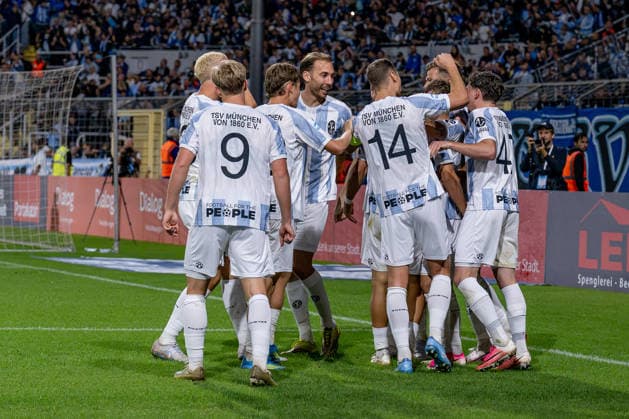 The Lions celebrate with Tunay Deniz of TSV 1860 Munich, 36, whose goal made it 3–0 GER, TSV 1860 Munich vs. TSV Schwaben Augsburg, soccer, Bavarian Regional League, Matchday 8, 2026–2027 season, September 11, 2026 DFL DFB regulations prohibit any use of photographs as image sequences and or quasi-video. Photo: HMB Media, Heike Feiner Copyright: HMBxMedia HeikexFeiner