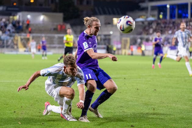 Florian Niederlechner 7, TSV 1860 Munich; Rasmus Fackler, No. 11, TSV Schwaben Augsburg; TSV 1860 Munich vs. TSV Schwaben Augsburg, Soccer, Bavarian Regional League, Matchday 8, September 11, 2026. DFB regulations prohibit any use of photographs as image sequences and or quasi-video. Munich, Bavaria, Germany Copyright: xkolbert-press UlrichxGamelx