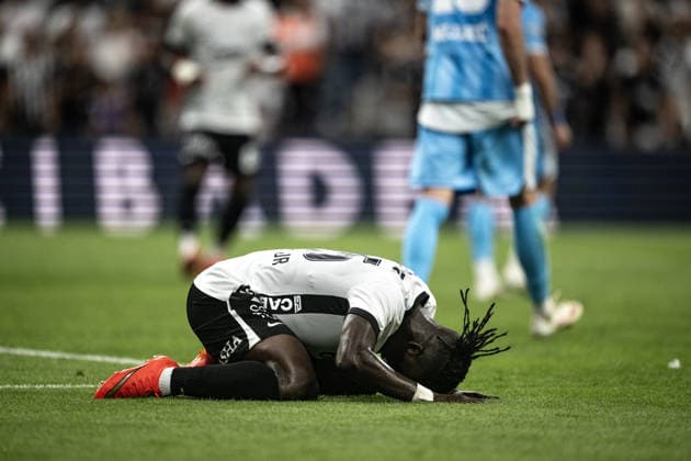Besiktas v Erzurumspor - Turkish Super Lig ISTANBUL, TURKIYE - SEPTEMBER 11: Junior Olaitan of Besiktas reacts after a position during the Turkish Super Lig match week 5 between Besiktas and Erzurumspor FK at Tupras Stadium in Istanbul, Turkiye, on September 11, 2026. Sebnem Coskun Anadolu Istanbul Turkey. Editorial use only. Please get in touch for any other usage.  Copyright: x2026xAnadoluxSebnemxCoskunx