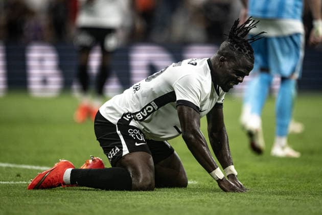 Besiktas v Erzurumspor - Turkish Super Lig ISTANBUL, TURKIYE - SEPTEMBER 11: Junior Olaitan of Besiktas reacts after a position during the Turkish Super Lig match week 5 between Besiktas and Erzurumspor FK at Tupras Stadium in Istanbul, Turkiye, on September 11, 2026. Sebnem Coskun Anadolu Istanbul Turkey. Editorial use only. Please get in touch for any other usage.  Copyright: x2026xAnadoluxSebnemxCoskunx