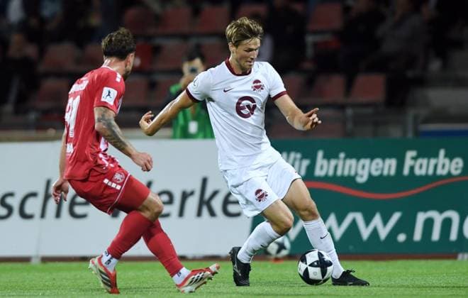 Head-to-head between Benedikt von Hagen (Kickers Offenbach 17 R) and Maurice Springfeld (KSV Hessen Kassel 31), GER, KSV Hessen Kassel vs. Kickers Offenbach, Soccer, Regionalliga Southwest, 2026–2027 season, Matchday 7, September 11, 2026, GER, Soccer, Regionalliga Southwest, KSV Hessen Kassel vs. Kickers Offenbach, September 11, 2026, Kassel Copyright: xRolandxSippelx-xEibner-Pressefotox EP_RSL