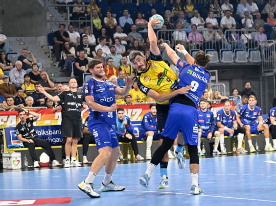 HBL Handball Bundesliga 2026–27 Season, Mannheim SAP Arena, September 11, 2026: Rhein-Neckar Löwen (rnl) vs. HBW Balingen-Weilstetten (bw) – Elias FLÜGEL (bw), Jacob Arenth LASSEN Rhein-Neckar Löwen , Magnus GRUPE bw HBL Handball Bundesliga
