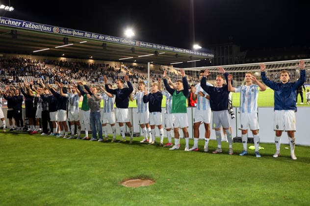 Soccer, Men s, Bavarian Regional League, 2026–2027 Season, TSV 1860 Munich vs. Schwaben Augsburg, Grünwalder Stadium: The TSV 1860 Munich team celebrating with fans in front of the West Stand after the game