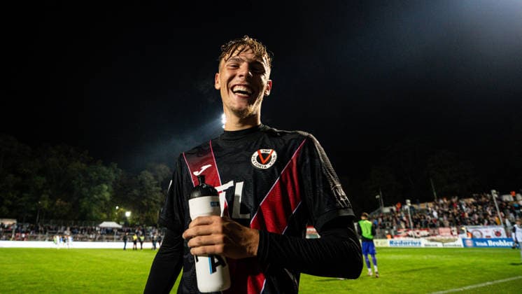 September 11, 2026, 3rd Division: Viktoria Köln vs. Hansa Rostock at Sportpark Höhenberg; Niklas Swider; Viktoria Köln celebrates after a home win. IMPORTANT NOTICE: In accordance with DFB and DFL regulations, it is prohibited to use or allow the use of photographs taken in the stadium and or during the game in the form of image sequences and or video-like photo series. Copyright: xJordyxFourgonx