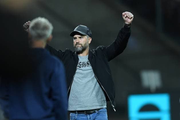 KSV Hessen Kassel coach Rene Klingbeil celebrates after the victory, GER, KSV Hessen Kassel vs. Kickers Offenbach, soccer, Regionalliga Southwest, 2026–2027 season, Matchday 7, September 11, 2026, GER, Soccer, Regionalliga Southwest, KSV Hessen Kassel vs. Kickers Offenbach, September 11, 2026, Kassel Copyright: xRolandxSippelx-xEibner-Pressefotox EP_RSL