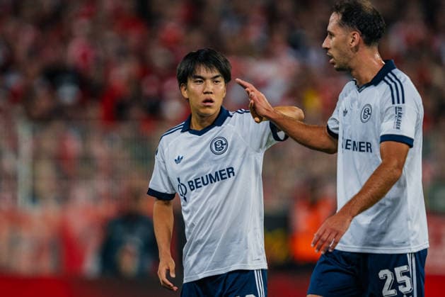 Deutschland: Bundesliga 2026 - 2027, 3. Spieltag - 1. FC Union Berlin vs FC Schalke 04 - Stadion An der Alten Försterei (Berlin): Satoshi Tanaka (FC Schalke 04, 13) Geste, Gestik *** Germany Bundesliga 2026–2027, Matchday 3: 1. FC Union Berlin vs. FC Schalke 04, Stadion An der Alten Försterei, Berlin; Satoshi Tanaka, FC Schalke 04, 13 gestures Copyright: xTomxLauruschkatx