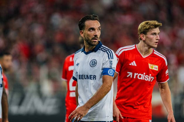 Deutschland: Bundesliga 2026 - 2027, 3. Spieltag - 1. FC Union Berlin vs FC Schalke 04 - Stadion An der Alten Försterei (Berlin): Kenan Karaman (FC Schalke 04, 19) Einzelbild *** Germany Bundesliga 2026–2027, Matchday 3: 1. FC Union Berlin vs. FC Schalke 04, Stadion An der Alten Försterei, Berlin; Kenan Karaman, FC Schalke 04, 19 still images Copyright: xTomxLauruschkatx