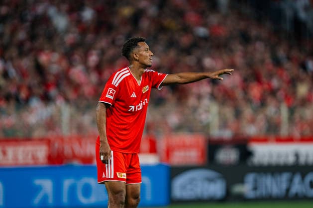 Deutschland: Bundesliga 2026 - 2027, 3. Spieltag - 1. FC Union Berlin vs FC Schalke 04 - Stadion An der Alten Försterei (Berlin): Felix Uduokhai (1. FC Union Berlin, 2) Geste, Gestik *** Germany Bundesliga 2026–2027, Matchday 3: 1. FC Union Berlin vs. FC Schalke 04, Stadion An der Alten Försterei, Berlin; Felix Uduokhai, 1. FC Union Berlin, 2 gestures, body language Copyright: xTomxLauruschkatx