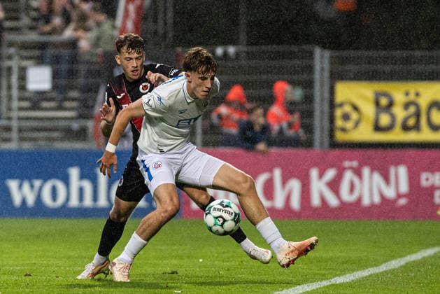 3rd Division: FC Viktoria Köln vs. Hansa Rostock, September 11, 2026; Lucas Wolf, FC Viktoria Köln, 21, Yannick Michaelis, Hansa Rostock, 41 3rd Division FC Viktoria Köln vs. Hansa Rostock, Sportpark Höhenberg, Cologne, September 11, 2026. DFB regulations prohibit any use of photographs as image sequences and or quasi-video Copyright: xBEAUTIFULxSPORTS Buriakovx