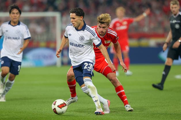 11.09.2026, xtgx, Fussball - 1.Bundesliga Union Berlin - FC Schalke 04 v.l. Soufiane El Faouzi (Schalke, 23), Aljoscha Kemlein (Union Berlin, 6) Zweikampf, Duell, Kampf, tackle s(DFL DFB REGULATIONS PROHIBIT ANY USE OF PHOTOGRAPHS as IMAGE SEQUENCES and or QUASI-VIDEO) Berlin *** September 11, 2026, xtgx, Soccer, Bundesliga 1, Union Berlin vs. FC Schalke 04, featuring Soufiane El Faouzi (Schalke), 23, Aljoscha Kemlein, Union Berlin, 6: Tackle, duel, battle, DFL and DFB regulations prohibit any use of photographs as image sequences and or quasi-video, Berlin