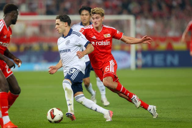 11.09.2026, xtgx, Fussball - 1.Bundesliga Union Berlin - FC Schalke 04 v.l. Soufiane El Faouzi (Schalke, 23), Aljoscha Kemlein (Union Berlin, 6) Zweikampf, Duell, Kampf, tackle s(DFL DFB REGULATIONS PROHIBIT ANY USE OF PHOTOGRAPHS as IMAGE SEQUENCES and or QUASI-VIDEO) Berlin *** September 11, 2026, xtgx, Soccer, Bundesliga 1, Union Berlin vs. FC Schalke 04, featuring Soufiane El Faouzi (Schalke), 23, Aljoscha Kemlein, Union Berlin, 6: Tackle, duel, battle, DFL and DFB regulations prohibit any use of photographs as image sequences and or quasi-video, Berlin