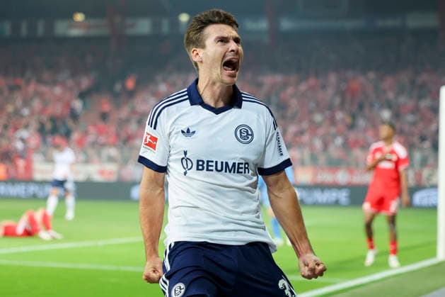 Maximilian Woeber (FC Schalke 04) bejubelt seinen Treffer zum 1:3 waehrend des Spiels der 1. Bundesliga zwischen 1. FC Union Berlin und FC Schalke 04, Stadion an der alten Foersterei am 11. September 2026 in Berlin, Deutschland. (Foto von Marco Steinbrenner DeFodi Images) +++ Maximilian Woeber (FC Schalke 04) celebrates after scoring his teams third Goal during the Bundesliga match between 1. FC Union Berlin and FC Schalke 04 at Stadion an der alten Foersterei on September 11, 2026 in Berlin, Germany. (Photo by Marco Steinbrenner DeFodi Images) DFB DFL REGULATIONS PROHIBIT ANY USE OF PHOTOGRAPHS AS IMAGE SEQUENCES AND OR QUASI-VIDEO. (Photo by Marco Steinbrenner DeFodi Images) - *** Maximilian Woeber of FC Schalke 04 celebrates his goal, making the score 1-3, during the Bundesliga match between 1. FC Union Berlin and FC Schalke 04 at the Stadion an der alten Foersterei on September 11, 2026, in Berlin, Germany. Photo by Marco Steinbrenner, DeFodi Images. Maximilian Woeber of FC Schalke 04 celebrates after scoring his team’s third goal during the Bundesliga match between 1. FC Union Berlin and FC Schalke 04 at Stadion an der alten Foersterei on September 11, 2026 in Berlin, Germany. Photo by Marco Steinbrenner, DeFodi Images. DFB and DFL regulations prohibit any use of photographs as image sequences and or quasi-video. Photo by Marco Steinbrenner, DeFodi Images.