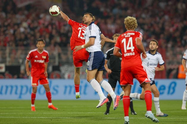 11.09.2026, xtgx, Fussball - 1.Bundesliga Union Berlin - FC Schalke 04 v.l. Andras Schäfer (Union Berlin, 13) und Robin Gosens (Schalke, 8) Zweikampf, Duell, Kampf, tackle (DFL DFB REGULATIONS PROHIBIT ANY USE OF PHOTOGRAPHS as IMAGE SEQUENCES and or QUASI-VIDEO) Berlin *** September 11, 2026, xtgx, Soccer, Bundesliga 1: Union Berlin vs. FC Schalke 04, featuring Andras Schäfer (Union Berlin, 13) and Robin Gosens (Schalke), 8, tackle, duel, battle, DFL DFB REGULATIONS PROHIBIT ANY USE OF PHOTOGRAPHS AS IMAGE SEQUENCES AND OR QUASI-VIDEO Berlin