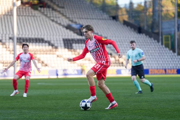 Mladen Mijajlovic, SC Freiburg II, 21 on the ball, Germany, soccer, Regionalliga Südwest, Matchday 7, 2026–2027, SC Freiburg II vs. SV Sandhausen, September 11, 2026, Dreisamstadion, Freiburg, Dreisamstadion, Baden-Württemberg, Germany Copyright: xArnexAmbergx