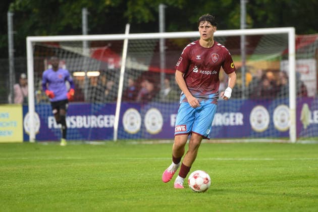Soccer I Men s Team I 2026–2027 Season I Regionalliga Nord I Matchday 8 I SC Weiche Flensburg 08 vs. Hamburger SV II I September 11, 2026 Tanyel Eckstein 27, SC Weiche Flensburg 08 Copyright: xLobeca JanxKirschnerx