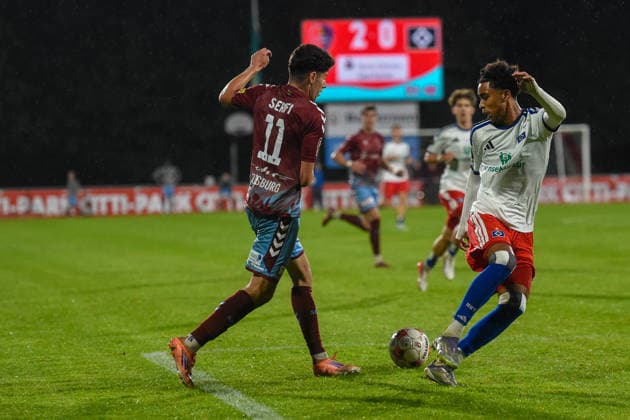 Soccer I Men s Team I 2026–2027 Season I Regionalliga Nord I Matchday 8 I SC Weiche Flensburg 08 vs. Hamburger SV II I September 11, 2026; from left: Ilir Sirifi 6, SC Weiche Flensburg 08, Arnaud Riedel 7, Hamburger SV II Copyright: xLobeca JanxKirschnerx