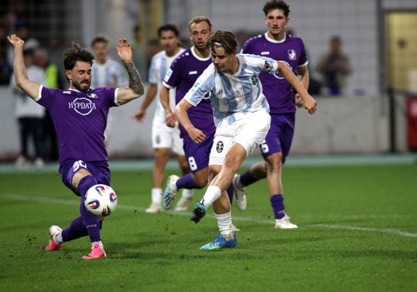 Soccer, Men s, Bavarian Regional League, 2026–2027 Season, TSV 1860 Munich vs. Schwaben Augsburg, Grünwalder Stadium: Raphael Ott of TSV 1860 Munich takes a shot on goal, scoring opportunity, shot on goal