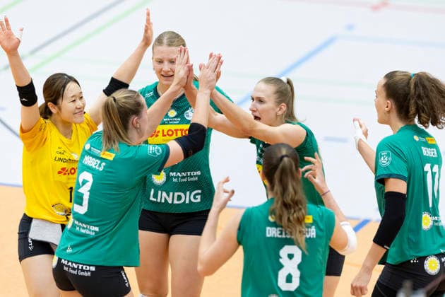 Friendly Match: Schwarz Weiss Erfurt vs. VfB Suhl LOTTO Thüringen, Erfurt, September 11, 2026. Lara Nagels (3), VfB Suhl LOTTO Thüringen, on the left, and Lucia Herdova (10), VfB Suhl LOTTO Thüringen, on the right, both in the center of the photo. Friendly Match: Schwarz Weiss Erfurt vs. VfB Suhl LOTTO Thüringen Rieth Sports Hall, Erfurt, September 11, 2026 Copyright: xBEAUTIFULxSPORTS Duehringx