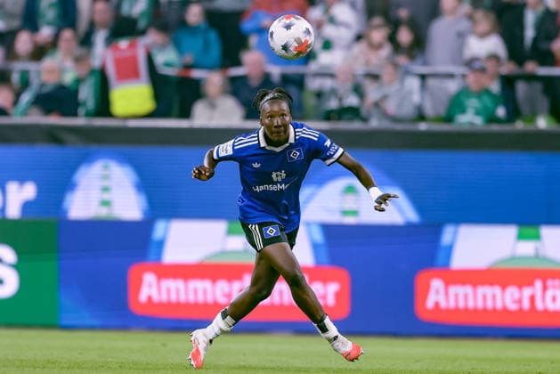 Magou Doucoure (Hamburger SV, HSV, 2) am Ball, Freisteller, Einzelbild, Ganzkörper, Aktion, Action, Spielszene, DIE DFB-RICHTLINIEN UNTERSAGEN JEGLICHE NUTZUNG VON FOTOS ALS SEQUENZBILDER UND ODER VIDEOÄHNLICHE FOTOSTRECKEN. DFB REGULATIONS PROHIBIT ANY USE OF PHOTOGRAPHS AS IMAGE SEQUENCES AND OR QUASI-VIDEO., 11.09.2026, Bremen (Deutschland), Fussball, Google Pixel Frauen-Bundesliga, SV Werder Bremen - Hamburger SV *** Magou Doucoure, Hamburger SV (HSV), 2 on the ball, cutout, single image, full body, action, game scene, DFB REGULATIONS PROHIBIT ANY USE OF PHOTOGRAPHS AS SEQUENCE IMAGES AND OR VIDEO-LIKE PHOTO SERIES DFB REGULATIONS PROHIBIT ANY USE OF PHOTOGRAPHS AS IMAGE SEQUENCES AND OR QUASI-VIDEO, September 11, 2026, Bremen, Germany, Soccer, Google Pixel Women’s Bundesliga, SV Werder Bremen, Hamburger SV xobx