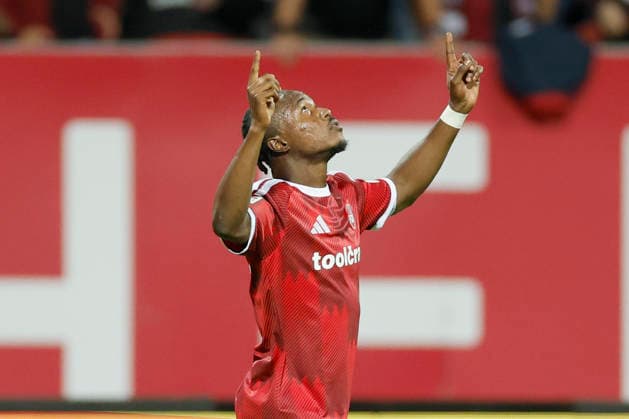 v.l.n.r.: Mohamed AlÃ¬ Zoma (1. FC Nürnberg) jubelt nach seinem Tor zum 2:1, Jubel nach dem Tor zum 2:1, jubelnd, bejubelt, jubelt, jubeln, Cheers after the goal, cheering, celebrated, cheers, cheering, emotions im 2. Bundesliga-Spiel zwischen dem 1. FC Nürnberg und Hannover 96 im Max-Morlock-Stadion, Nürnberg, Deutschland, am 11. September 2026. DFB DFL REGULATIONS PROHIBIT ANY USE OF PHOTOGRAPHS AS IMAGE SEQUENCES AND OR QUASI-VIDEO, *** From left to right: Mohamed Alì Zoma of 1. FC Nürnberg celebrates after scoring the goal to make it 2–1, Celebrations after the goal that made it 2–1, cheering, celebrated, cheers, cheering, emotions during the 2. Bundesliga match between 1. FC Nuremberg and Hannover 96 at Max Morlock Stadium, Nuremberg, Germany, on September 11, 2026. DFB and DFL regulations prohibit any use of photographs as image sequences and or quasi-video, Copyright: HMBxMedia xHeikoxBecker