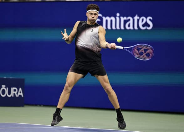 Ben Shelton, USA, Men s Singles, US Open Championships, Billie Jean King National Tennis Center, Flushing Meadows, New York, USA Copyright: xJuergenxHasenkopfx