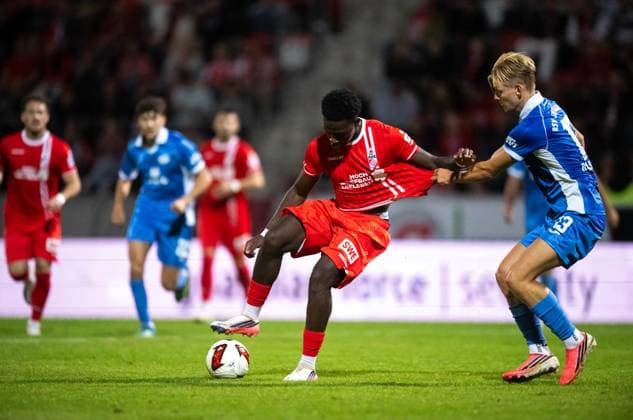 SOCCER REGIONAL LEAGUE NORTHEAST 2026–2027 SEASON, MATCHDAY 8: FC ROT WEISS ERFURT VS. RSV EINTRACHT 1949 ** FOR EDITORIAL USE ONLY ** ** p 11 09 2026 Erfurt Soccer Regional League Northeast Matchday 8, 2026–2027 Season, Steigerwaldstadion: FC Rot-Weiss Erfurt vs. RSV Eintracht 1949. Pictured: Benjika Caciel (8, FC Rot-Weiss Erfurt) in a tackle with Jules Hasenberg 13, RSV Eintracht 1949, Germany, Thuringia, Erfurt. Copyright SaschaxFromm Copyright: SaschaxFromm doc87kbg807dtfzqihdazd ,EDITORIAL USE ONLY Copyright: SaschaxFromm