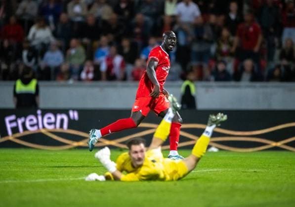 SOCCER REGIONAL LEAGUE NORTHEAST 2026–2027 SEASON, MATCHDAY 8: FC ROT WEISS ERFURT vs. RSV EINTRACHT 1949 ** FOR EDITORIAL PURPOSES ONLY ** EDITORIAL USE ONLY ** p 11 09 2026 Erfurt Soccer Regional League Northeast Matchday 8, 2026–2027 Season, Steigerwald Stadium: FC Rot Weiss Erfurt vs. RSV Eintracht 1949. In the photo: Raphael Assibey Mensah 7 of FC Rot Weiss Erfurt scores the scene, FC Rot-Weiss Erfurt scores the 2–0 goal for Erfurt, Germany, Thuringia, Erfurt. Copyright SaschaxFromm Copyright: SaschaxFromm doc87kbh5cyavl1dxcwwb19 ,EDITORIAL USE ONLY Copyright: SaschaxFromm