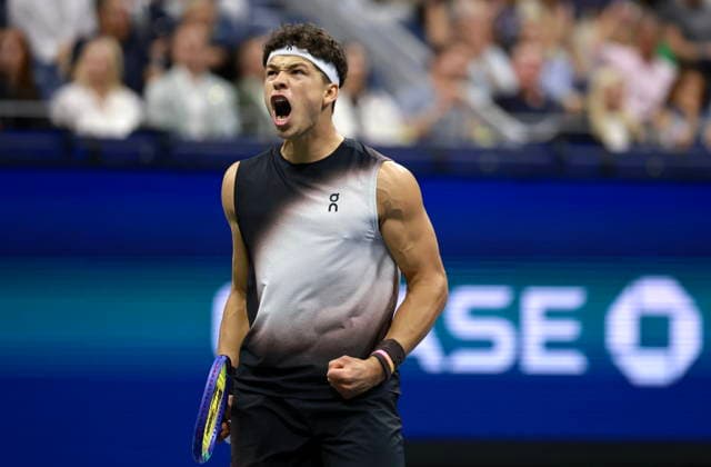 US Open tennis tournament - Day 13 epaselect Ben Shelton of the US reacts in his match against Frances Tiafoe of the US during the Men s Singles Semifinals of the US Open Tennis Championships in Flushing Meadows, New York, USA, 11 September 2026. FLUSHING MEADOWS NEW YORK United States  Copyright: xCRISTOBALxHERRERA-ULASHKEVICHx