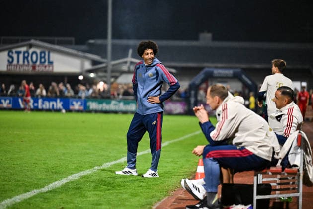 Bavarian Regional League: TSV Buchbach vs. FC Bayern Munich II, September 11, 2026, BUCHBACH, GERMANY September 11: Pictured is a gleeful DANTE Bonfim Costa Santos, head coach of FC Bayern Munich II, during the Bavarian Regional League match between TSV Buchbach and FC Bayern’s amateurs on Matchday 8 at the SMR Arena Copyright: xBEAUTIFULxSPORTS Goldbergx