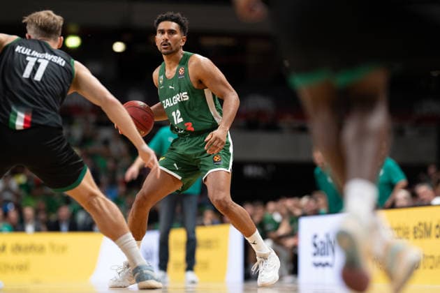 Basketball, London Lions Invitational, Zalgiris Kaunas v. Śląsk Wrocław, featuring Maodo Lo