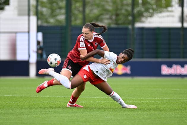 Fußball I Frauen I Saison 2026-2027 I Bundesliga I 4. Spieltag I RB Leipzig - 1. FC Nürnberg I 12.09.2026 Zweikampf Leia Varley (2, 1. FC Nürnberg) gegen Delice Boboy (17, Rasenballsport Leipzig) Leipzig RB Trainingszentrum, Cottaweg 7 Sachsen Deutschland *** Soccer I Women s I 2026–2027 Season I Bundesliga I Matchday 4 I RB Leipzig vs. 1 FC Nürnberg I September 12, 2026, Tackle by Leia Varley 2, 1 FC Nürnberg vs. Delice Boboy 17, Rasenballsport Leipzig (RB Leipzig) Training Center, Cottaweg 7, Saxony, Germany Copyright: xLobeca InesxHähnelx