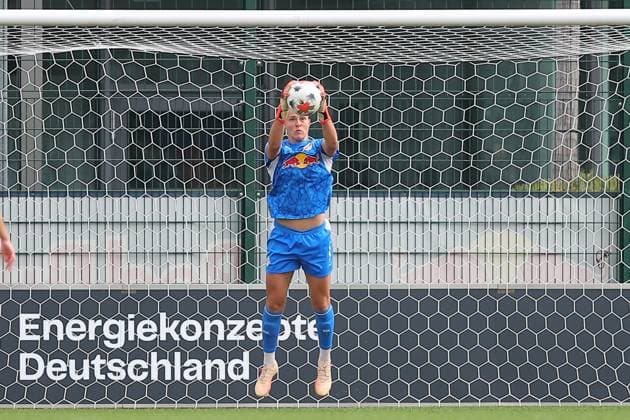RB Leipzig - Nürnberg 1. Bundesliga Frauen Leipzig, Trainingszentrum am Cottaweg, 12.09.2026, Fußball, Frauen, Saison 2026 2027, Frauen-Bundesliga, 4. Spieltag , RB Leipzig - 1. FC Nürnberg , Im Bild: Torfrau Elvira Herzog (1, RB Leipzig) , *** RB Leipzig vs. Nuremberg 1, Women s Bundesliga, Leipzig, Training Center on Cottaweg, September 12, 2026, Soccer, Women, 2026–2027 Season, Women’s Bundesliga, Matchday 4, RB Leipzig 1 FC Nuremberg, Pictured: Goalkeeper Elvira Herzog 1, RB Leipzig,