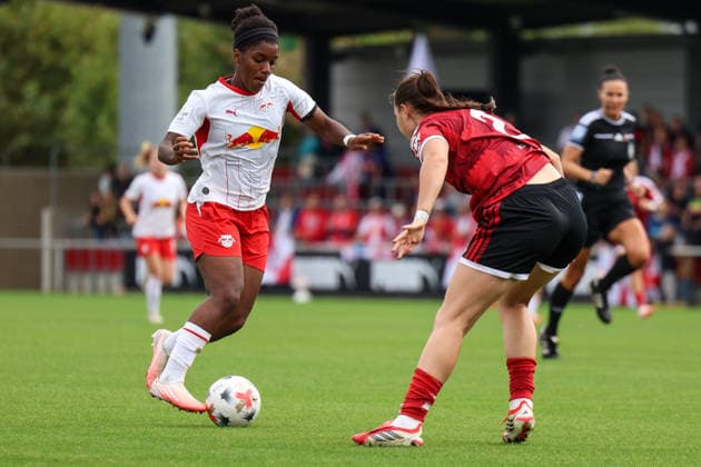 Deutschland: Fußball Google Pixel Frauen-Bundesliga 2026 - 2027, 4. Spieltag - RB Leipzig gegen 1.FC Nürnberg, Trainingszentrum von RB Leipzig (Leipzig): Delice Boboy (RB Leipzig Frauen, 17) am Ball *** Germany Soccer Google Pixel Women s Bundesliga 2026 2027, Matchday 4: RB Leipzig vs. 1. FC Nürnberg, RB Leipzig Training Center, Leipzig, Delice Boboy, RB Leipzig Women s Team, 17 on the Ball Copyright: xLucasxWalterx