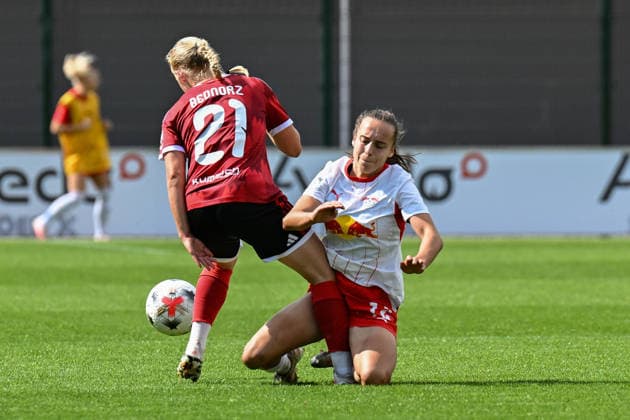 Fußball I Frauen I Saison 2026-2027 I Bundesliga I 4. Spieltag I RB Leipzig - 1. FC Nürnberg I 12.09.2026 Zusammenprall Keira Bednorz (21, 1. FC Nürnberg) und Jasmien Mathys (12, Rasenballsport Leipzig) Leipzig RB Trainingszentrum, Cottaweg 7 Sachsen Deutschland *** Soccer I Women’s I 2026–2027 Season I Bundesliga I Matchday 4 I RB Leipzig vs. 1. FC Nürnberg I September 12, 2026 Collision between Keira Bednorz, 21, 1 FC Nuremberg and Jasmien Mathys, 12, Rasenballsport Leipzig (RB Leipzig) Training Center, Cottaweg 7, Saxony, Germany Copyright: xLobeca InesxHähnelx