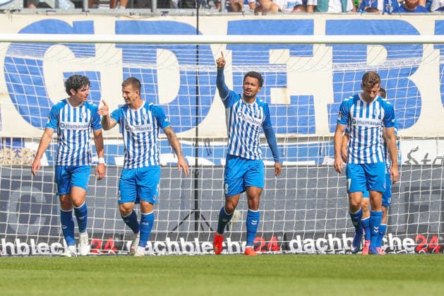 12.09.2026, xgox, Fussball - 2.Bundesliga 1.FC Magdeburg - 1.FC Kaiserslautern emspor, v.l. Jubel nach dem 1:0 durch Emmanuel Iyoha (Magdeburg, 8), gibt einen Luftkuss (DFL DFB REGULATIONS PROHIBIT ANY USE OF PHOTOGRAPHS as IMAGE SEQUENCES and or QUASI-VIDEO) Magdeburg *** September 12, 2026, xgox, Soccer, 2. Bundesliga: 1. FC Magdeburg vs. 1. FC Kaiserslautern (emspor), from left: Celebrations after Emmanuel Iyoha s 1-0 goal for Magdeburg, 8, blows a kiss DFL DFB REGULATIONS PROHIBIT ANY USE OF PHOTOGRAPHS as IMAGE SEQUENCES and or QUASI-VIDEO Magdeburg