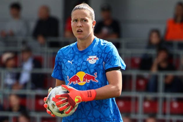 Deutschland: Fußball Google Pixel Frauen-Bundesliga 2026 - 2027, 4. Spieltag - RB Leipzig gegen 1.FC Nürnberg, Trainingszentrum von RB Leipzig (Leipzig): Elvira Johanna Herzog (RB Leipzig Frauen, 1) Freisteller *** Germany Soccer Google Pixel Women s Bundesliga 2026 2027, Matchday 4: RB Leipzig vs. 1. FC Nürnberg, RB Leipzig Training Center, Leipzig, Elvira Johanna Herzog, RB Leipzig Women, 1 cutout image Copyright: xx