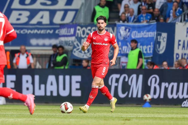 12.09.2026, xgox, Fussball - 2.Bundesliga 1.FC Magdeburg - 1.FC Kaiserslautern emspor, v.l. Semih Sahin (Kaiserslautern, 8) Freisteller, Einzelbild, Ganzkoerper, single frame (DFL DFB REGULATIONS PROHIBIT ANY USE OF PHOTOGRAPHS as IMAGE SEQUENCES and or QUASI-VIDEO) Magdeburg *** September 12, 2026, xgox, Soccer, 2. Bundesliga, 1. FC Magdeburg vs. 1. FC Kaiserslautern, emspor, from left: Semih Sahin (Kaiserslautern), 8 cutouts, single frame, Full-body, single frame. DFL and DFB regulations prohibit any use of photographs as image sequences and or quasi-video. Magdeburg