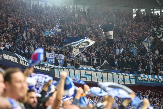 September 12, 2026, GER, Soccer, Men s, 3rd Division, 2026–2027 Season, Fortuna Düsseldorf vs. MSV Duisburg; MSV fans with flags and banners before the game at the Düsseldorf Merkur Spiel Arena, North Rhine-Westphalia, Germany Copyright: xAdrianxSchlüterx